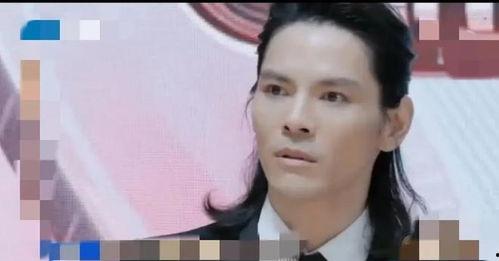 为了吃瓜她进了娱乐圈